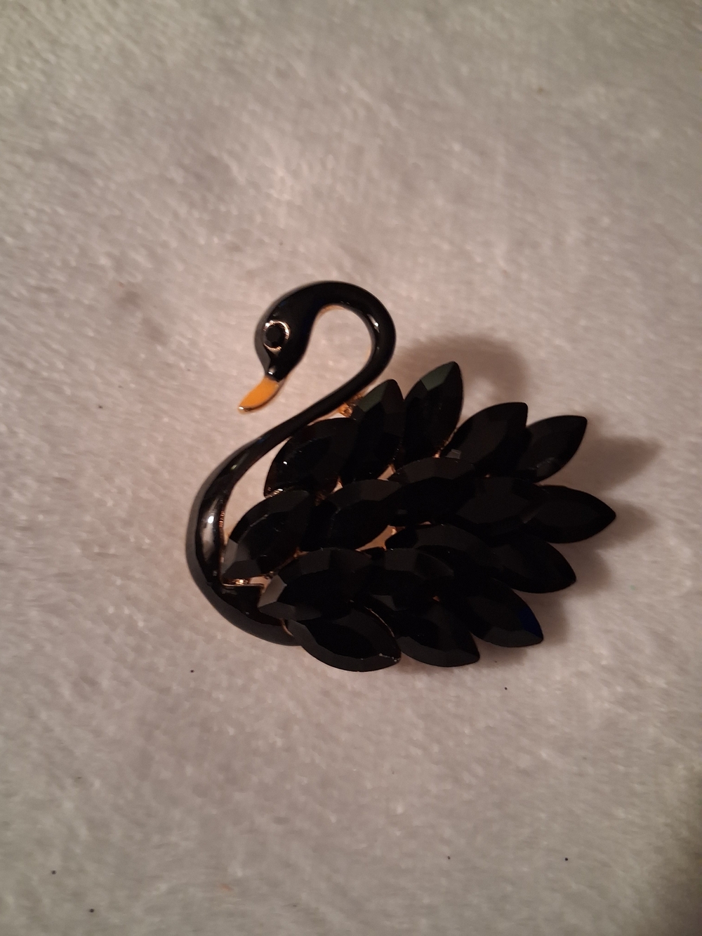Black Swan Crystal Brooch Pin - Elegant Women’s Accessory